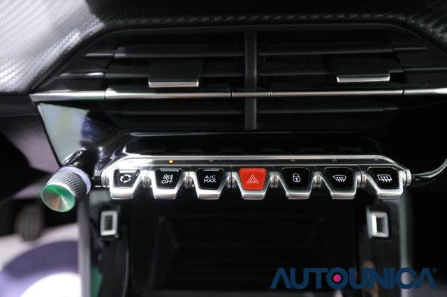 PEUGEOT 208 usata, con Bluetooth
