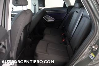 AUDI Q3 usata, con Sensori di parcheggio posteriori