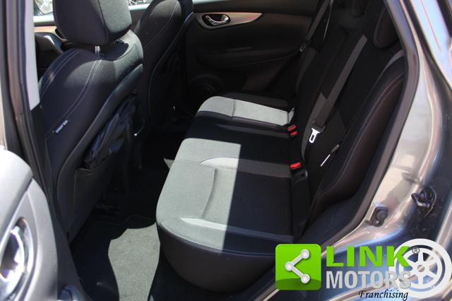 NISSAN Qashqai usata, con Sensori di parcheggio posteriori