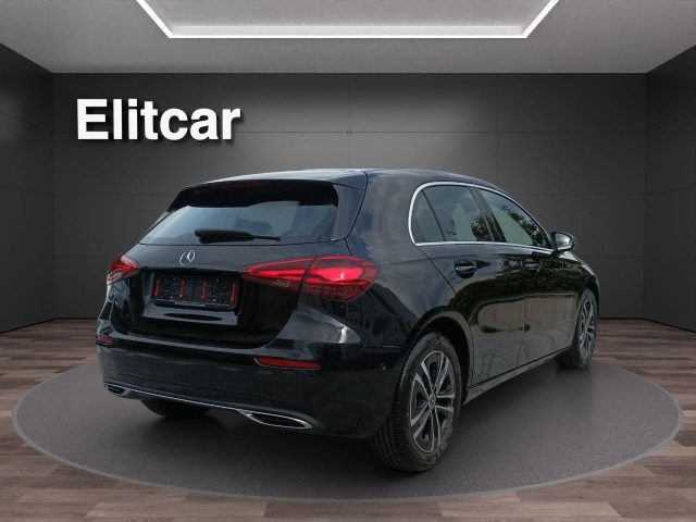 MERCEDES-BENZ A 180 usata, con Chiusura centralizzata