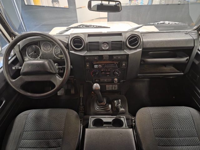 LAND ROVER Defender usata, con Servosterzo