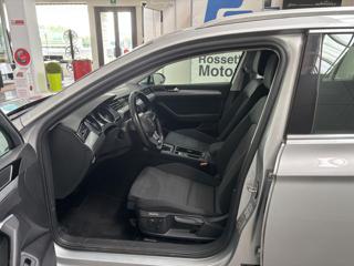 VOLKSWAGEN Passat Variant usata, con Cerchi in lega