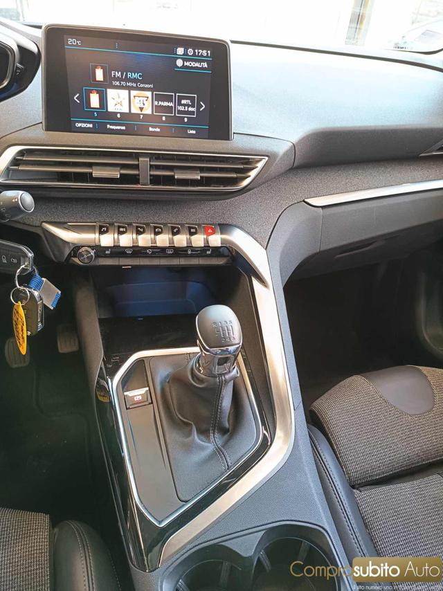 PEUGEOT 3008 usata, con Fendinebbia