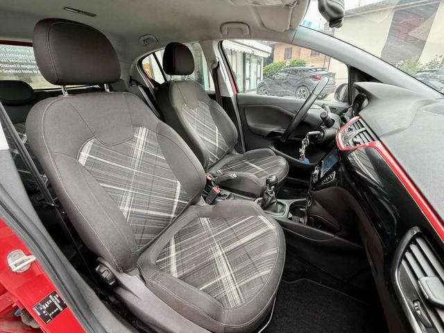 OPEL Corsa usata, con Touch screen