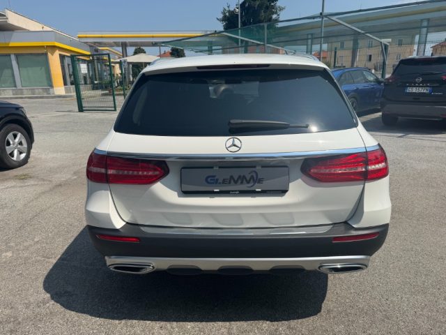MERCEDES-BENZ E 220 usata, con Airbag Passeggero