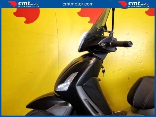 PIAGGIO Beverly 350 usata 7
