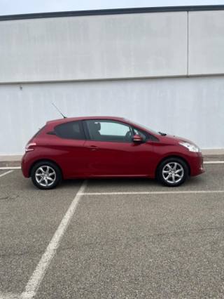 PEUGEOT 208 usata, con Airbag Passeggero