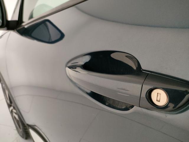 PEUGEOT 3008 usata, con Airbag
