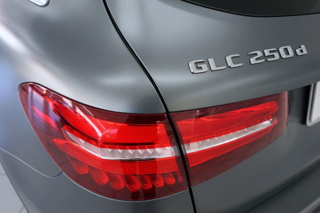 MERCEDES-BENZ GLC 250 usata 32