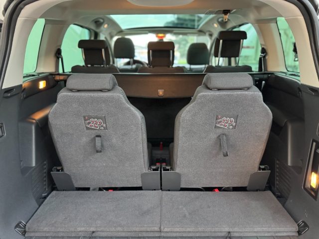 PEUGEOT 5008 usata, con Controllo automatico clima