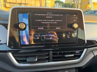 VOLKSWAGEN T-Roc usata, con Lettore CD