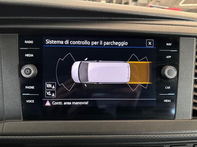 VOLKSWAGEN Caravelle usata, con Touch screen