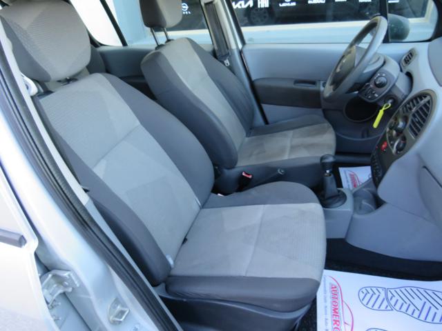 RENAULT Modus usata 18