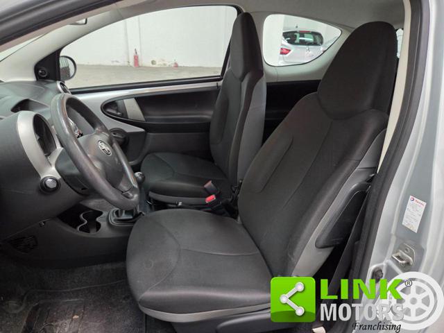 TOYOTA Aygo usata, con Autoradio