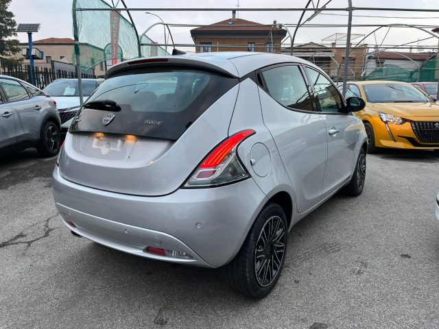 LANCIA Ypsilon usata, con Autoradio digitale