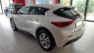 INFINITI Q30 usata, con Airbag