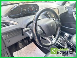PEUGEOT 2008 usata, con Touch screen