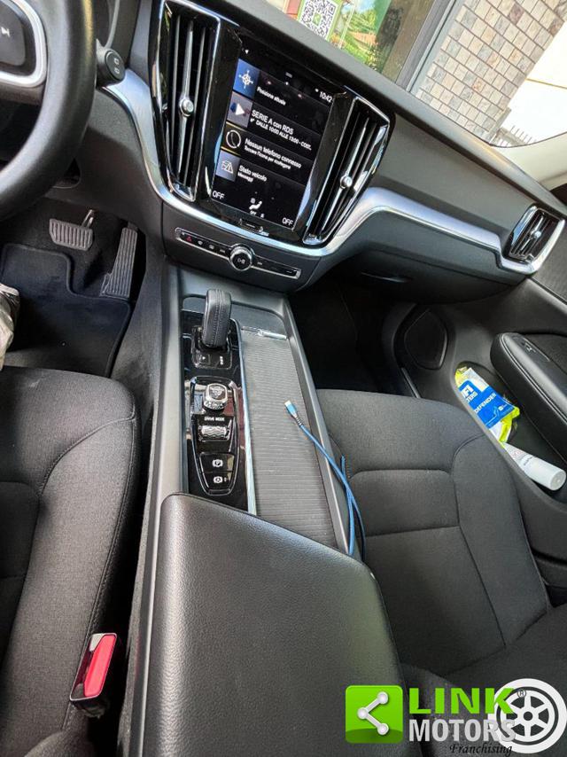 VOLVO V60 usata, con Portellone posteriore elettrico