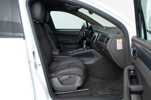 PORSCHE Macan usata, con Climatizzatore