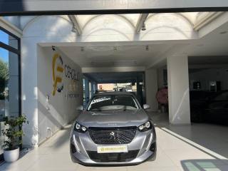 PEUGEOT 2008 usata, con Airbag
