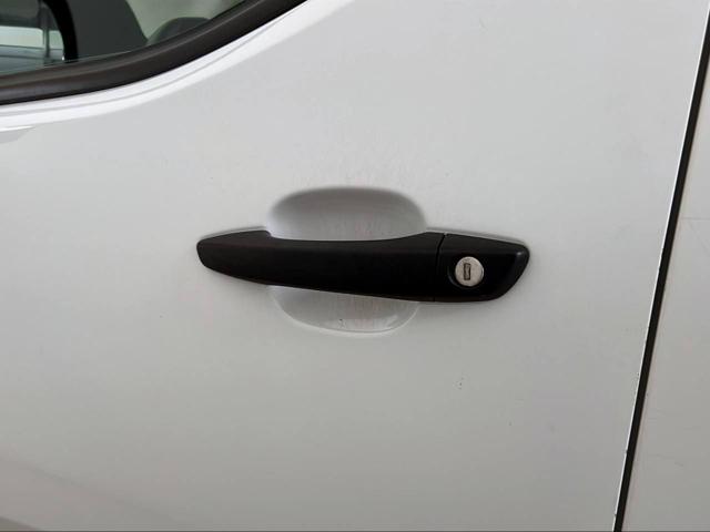 PEUGEOT Partner usata, con Luci diurne