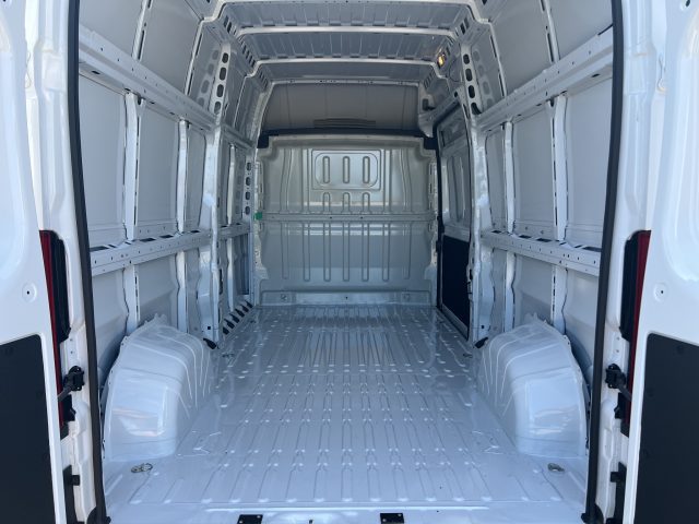 PEUGEOT Boxer usata 11