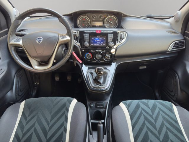 LANCIA Ypsilon usata, con Servosterzo