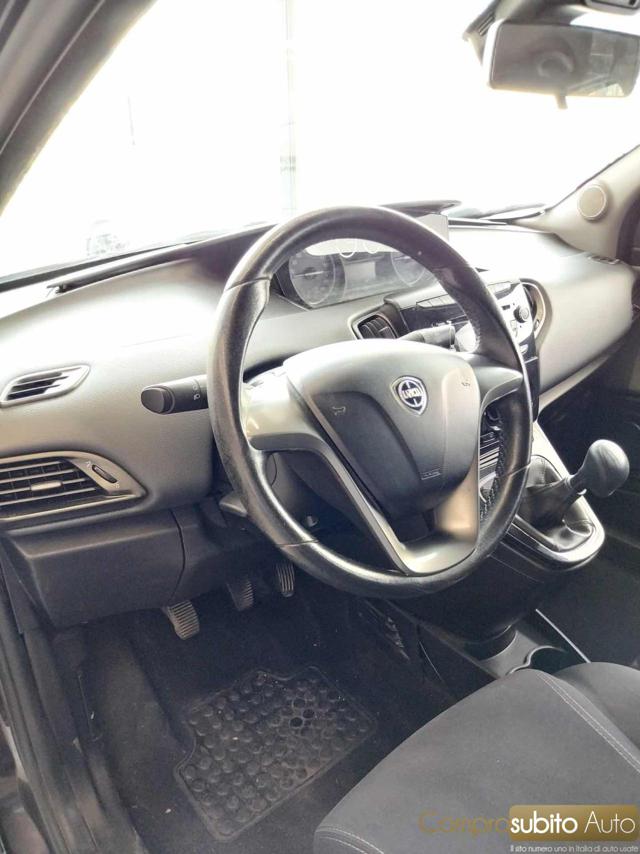 LANCIA Ypsilon usata 17