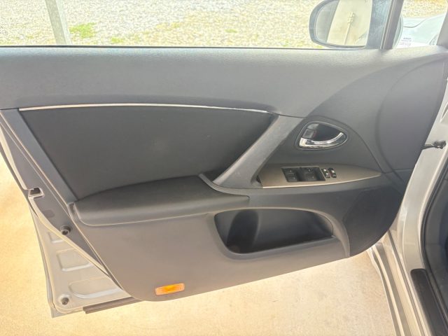 TOYOTA Avensis usata 39