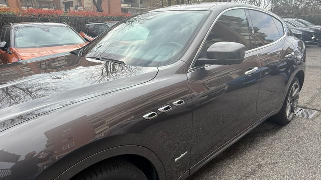 MASERATI Levante usata, con Volante in pelle