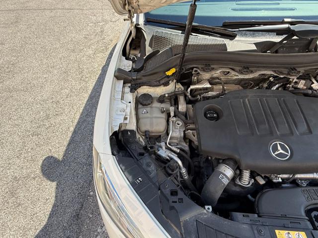 MERCEDES-BENZ GLA 200 usata, con Portellone posteriore elettrico