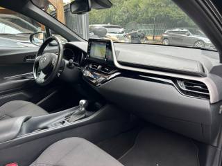 TOYOTA C-HR usata, con Climatizzatore