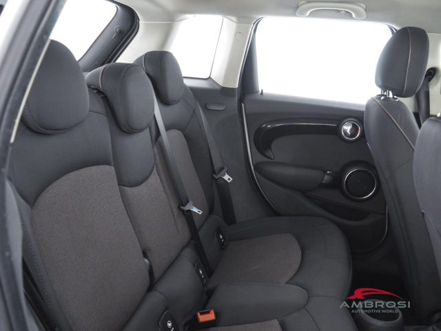 MINI Cooper D usata 10