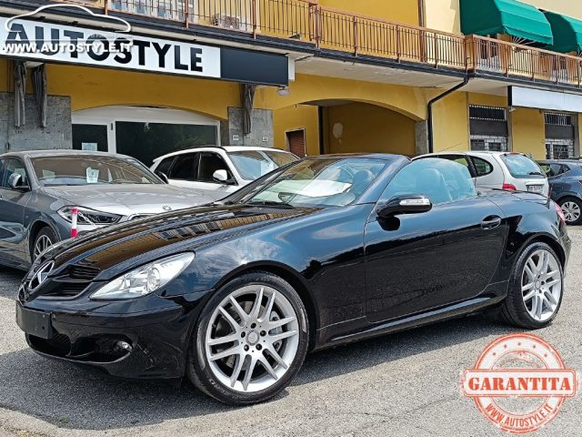 MERCEDES-BENZ SLK 200 usata, con Kit antipanne
