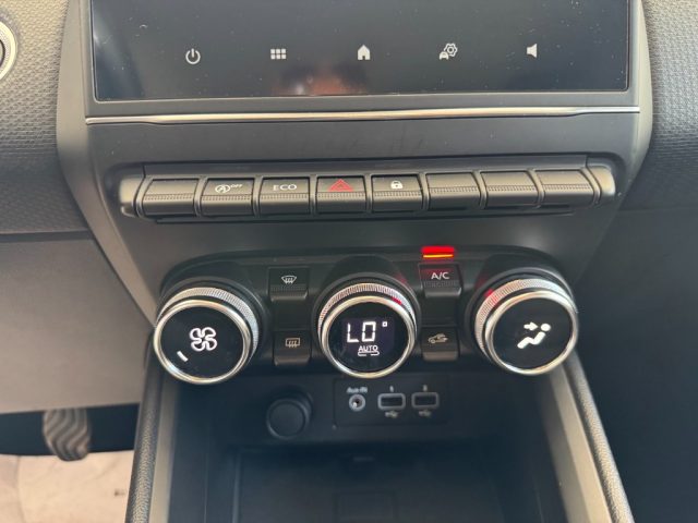RENAULT Clio usata, con Fari LED