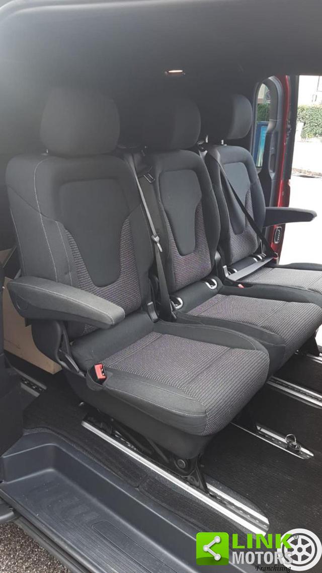 MERCEDES-BENZ V 220 usata, con Boardcomputer