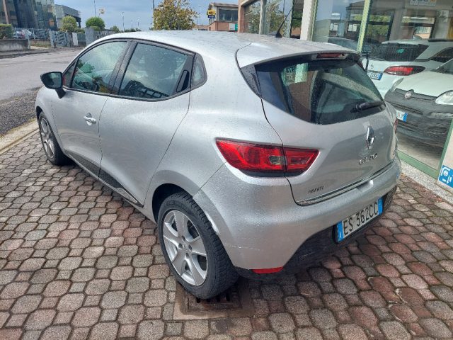 RENAULT Clio usata, con Airbag laterali