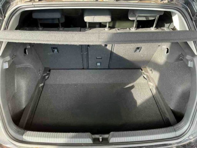 VOLKSWAGEN Golf usata, con Sedili riscaldati