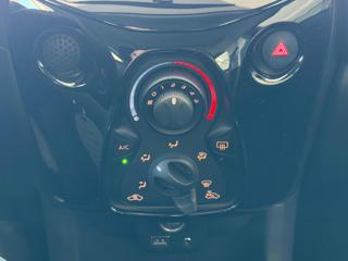 PEUGEOT 108 usata, con USB
