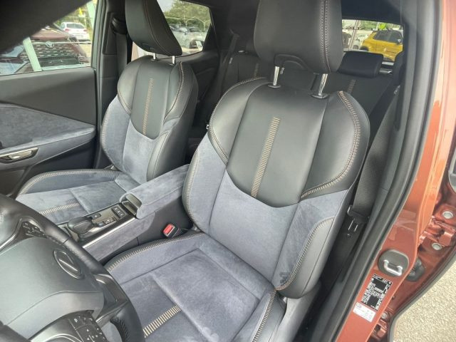 LEXUS LBX usata, con Interni in pelle
