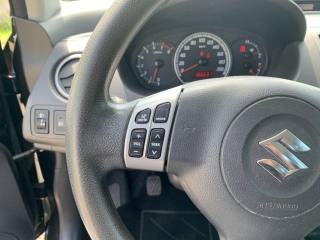 SUZUKI Swift usata, con Specchietti laterali elettrici