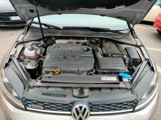 VOLKSWAGEN Golf Variant usata, con Volante in pelle