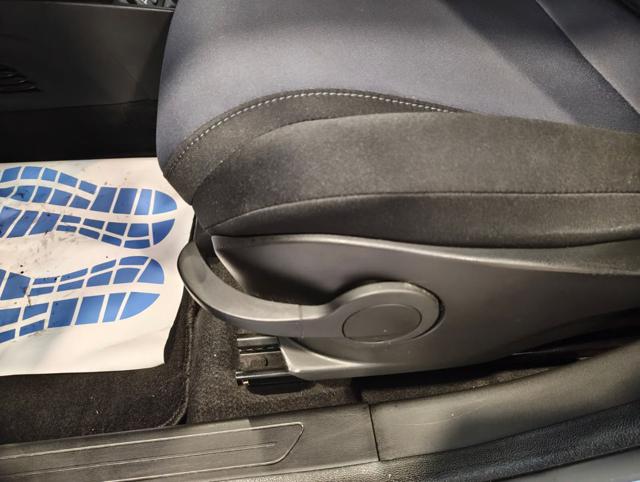 LANCIA Ypsilon usata, con Fendinebbia