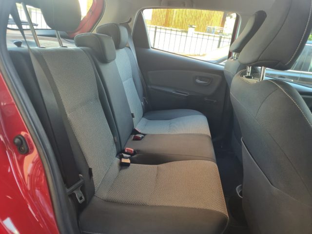 TOYOTA Yaris usata, con USB