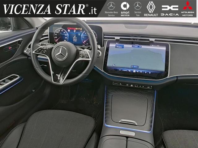 MERCEDES-BENZ E 220 usata, con Cerchi in lega