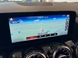 MERCEDES-BENZ GLA 200 usata, con Climatizzatore