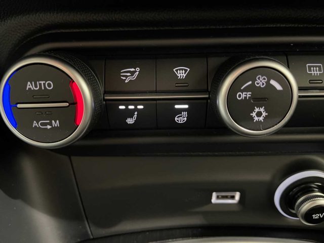 ALFA ROMEO Stelvio usata, con Sensori di parcheggio posteriori