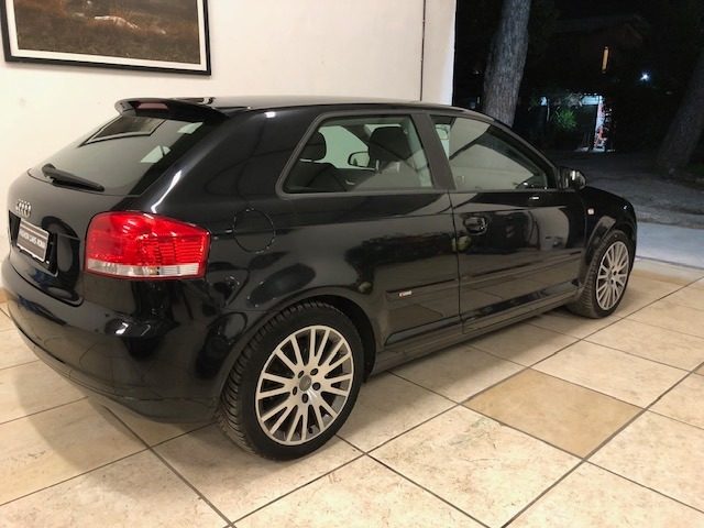 AUDI A3 usata, con Autoradio