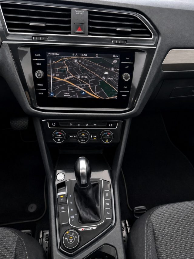 VOLKSWAGEN Tiguan Allspace usata, con Controllo automatico clima