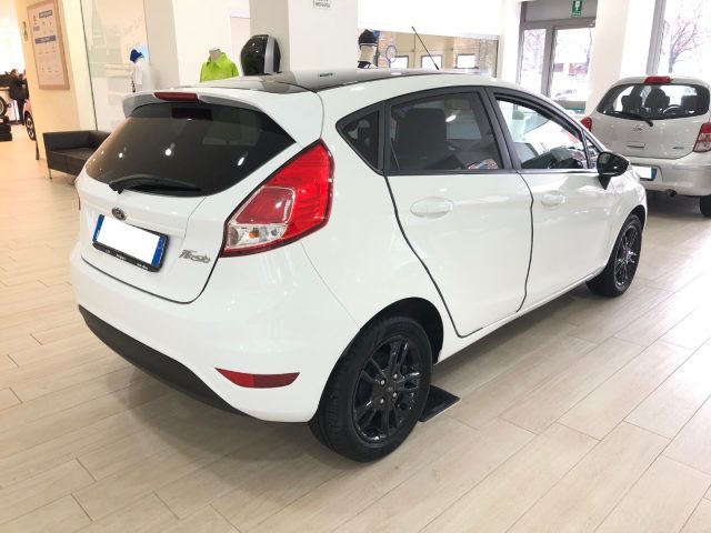 FORD Fiesta usata, con Chiusura centralizzata
